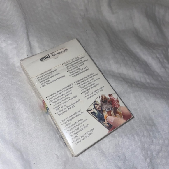 Polaroid Premium Zink Paper 2x3 (50 Pack) - Picture 2 of 2